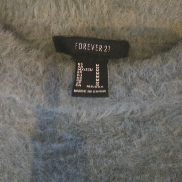 Macha green fluffy forever 21 sweater - Picture 2 of 3